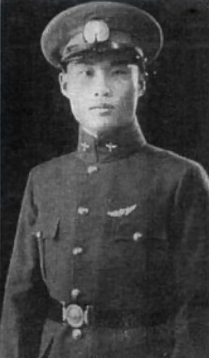 李有幹戎装照
