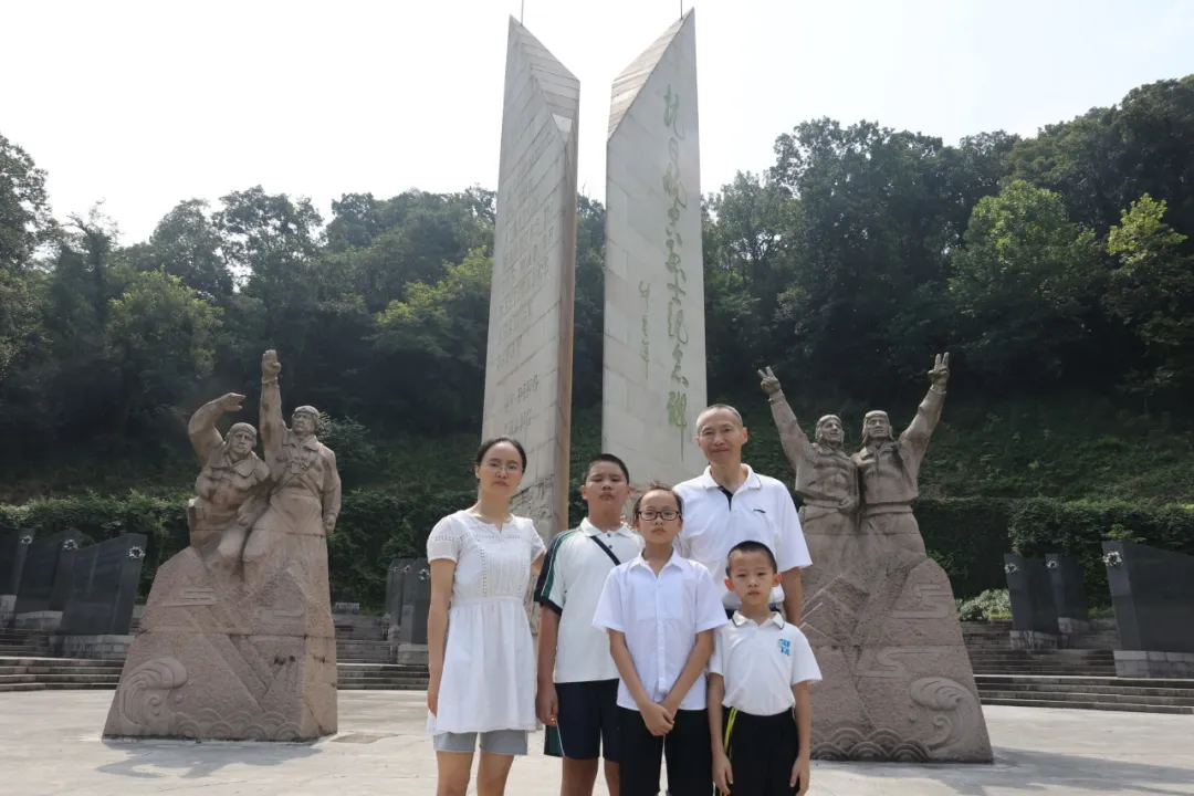 南京抗日航空烈士纪念馆，陵园纪念碑